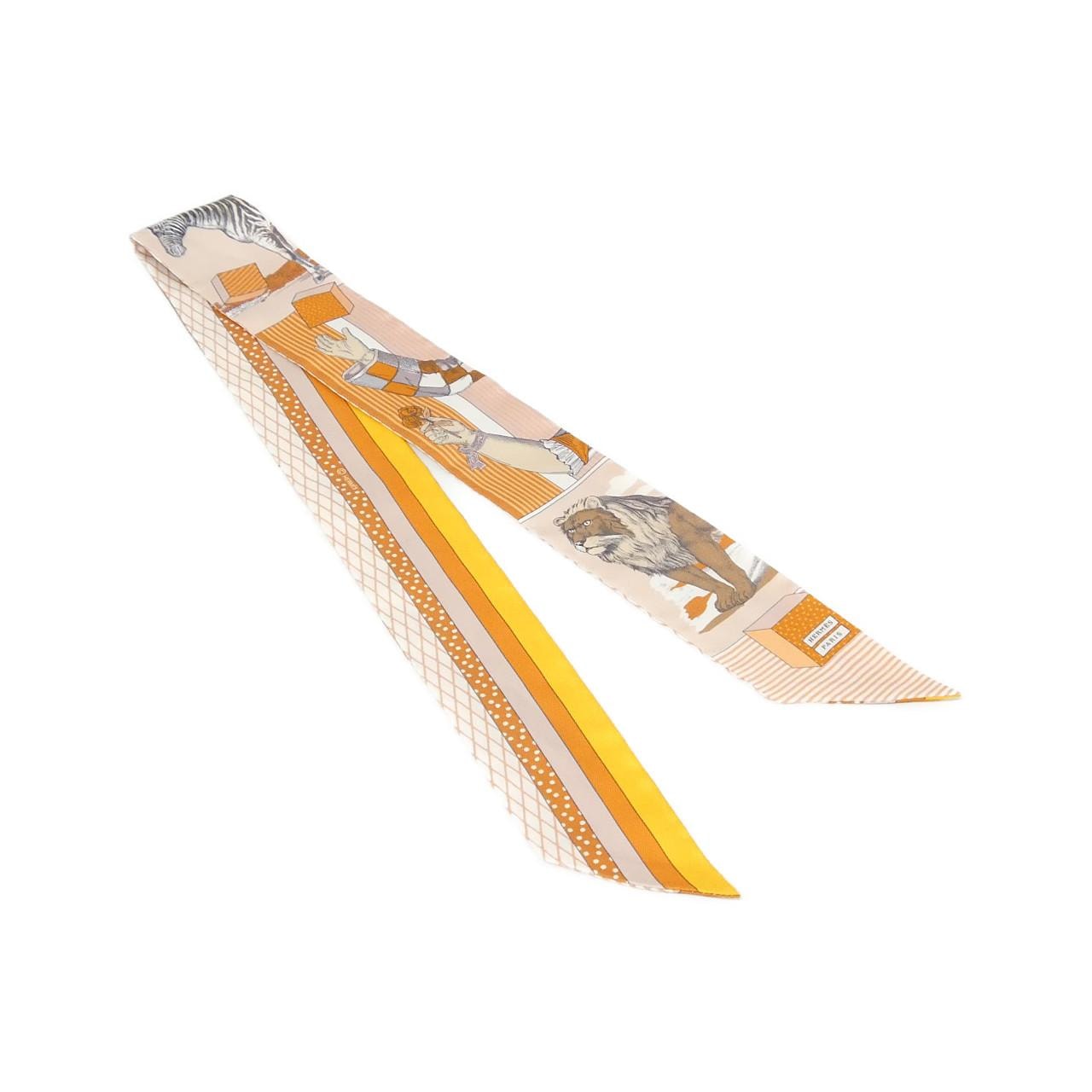 エルメス GRAND THEATRE NOUVEAU ツイリー 063761S スカーフ