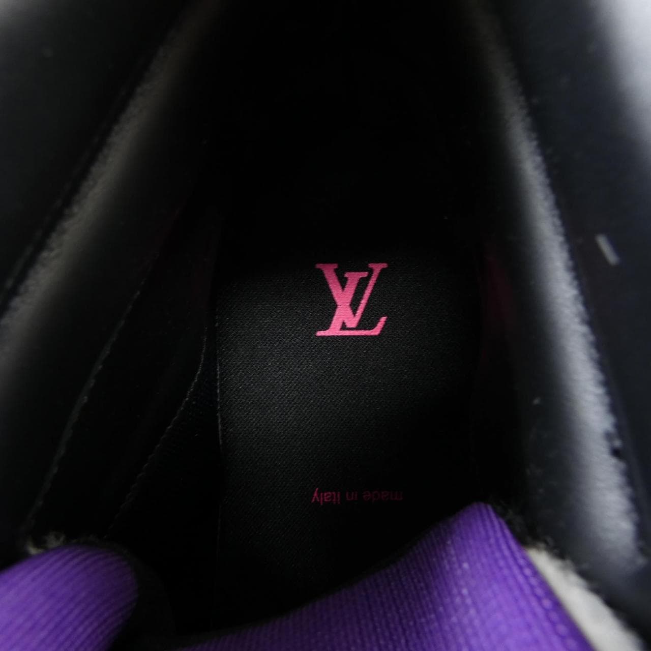 ルイヴィトン LOUIS VUITTON スニーカー