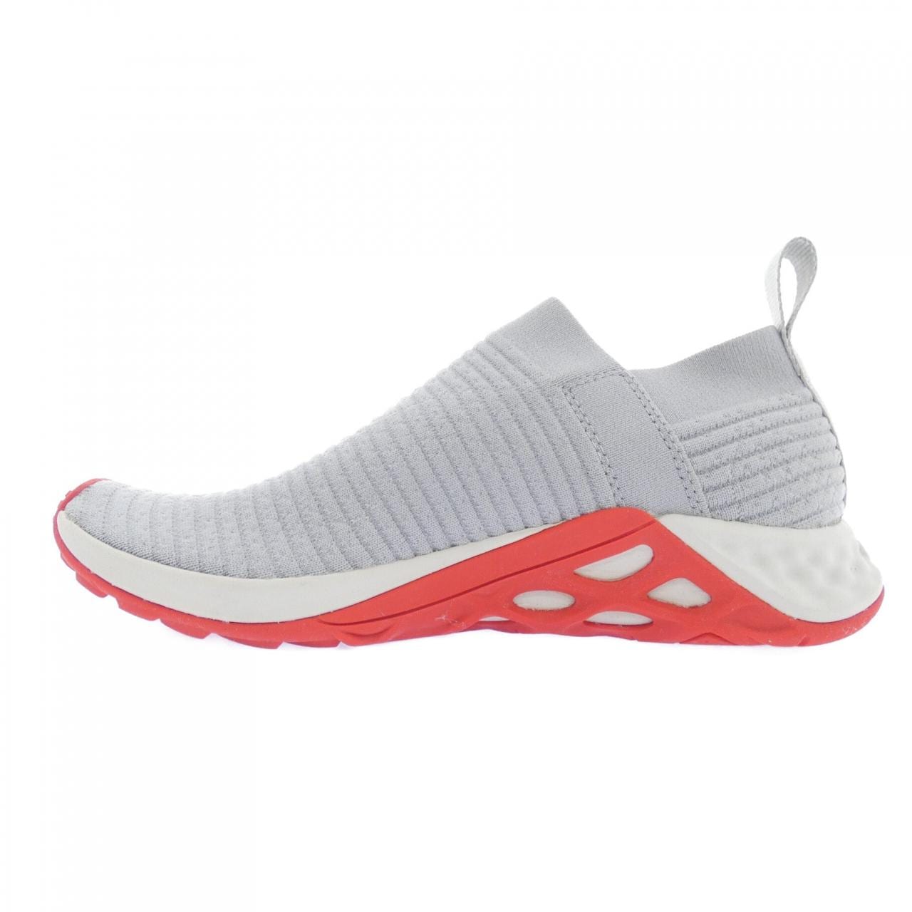メレル MERRELL スニーカー