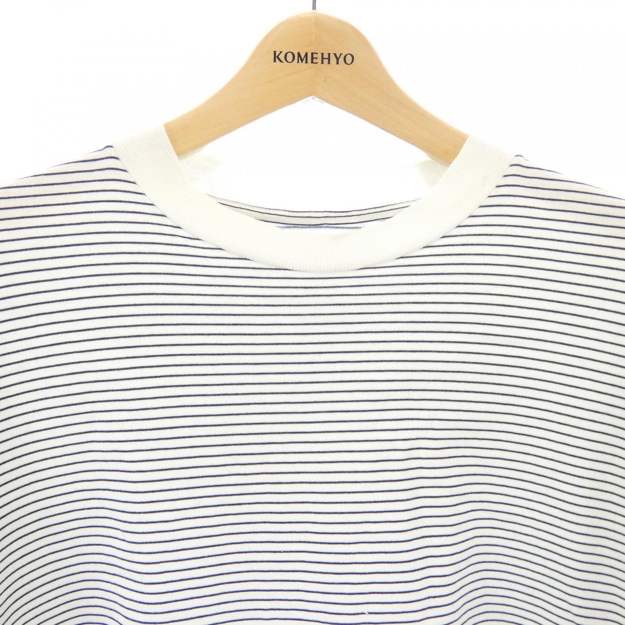 イズネス IS NESS Tシャツ