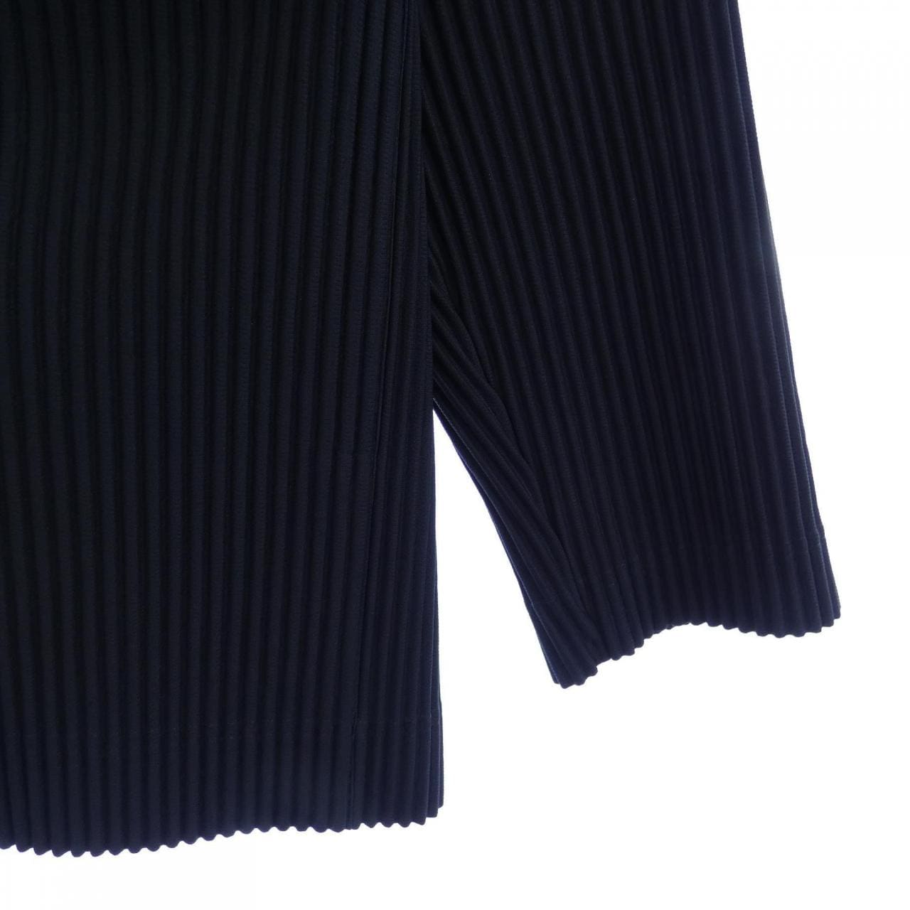 歐姆普萊斯HOMME PLISSE HP55JD201夾克
