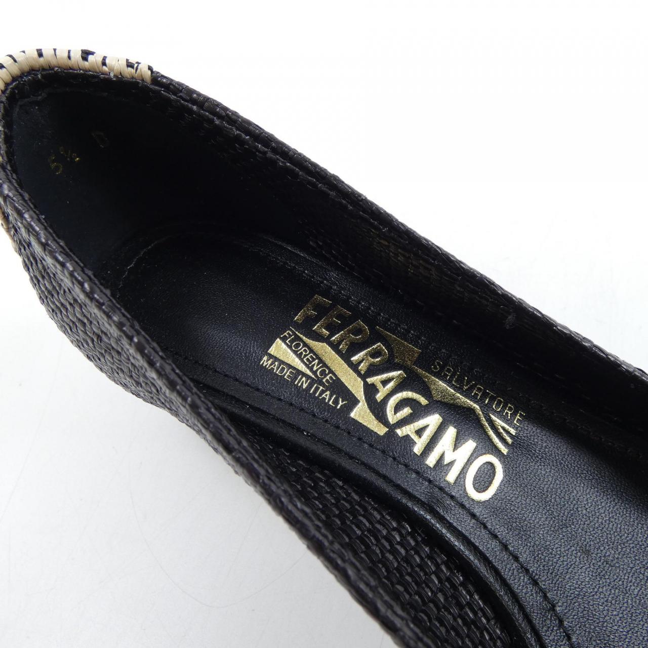 サルヴァトーレフェラガモ SALVATORE FERRAGAMO パンプス
