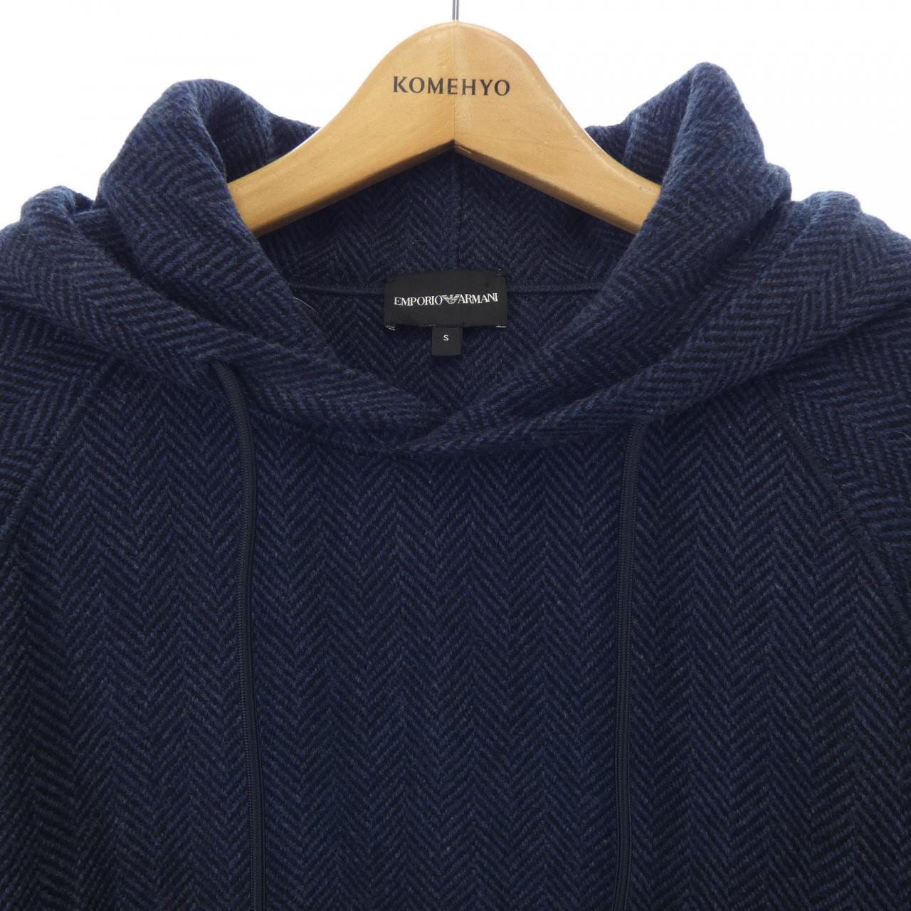 エンポリオアルマーニ EMPORIO ARMANI パーカー