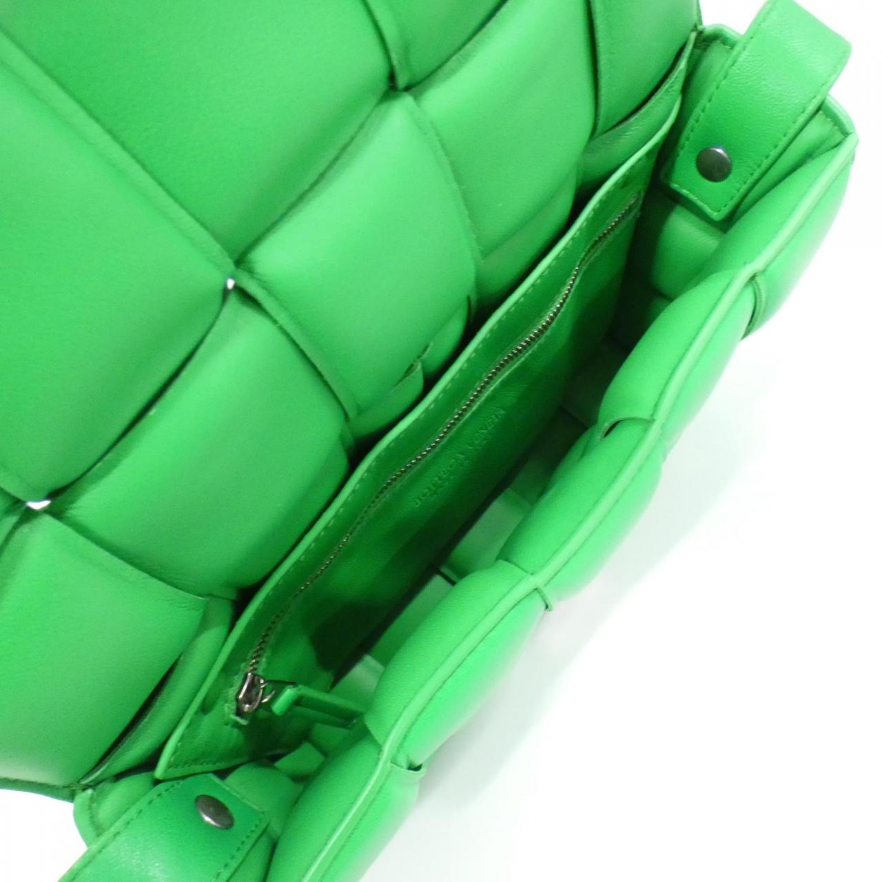 ボッテガヴェネタ 591970 VCQR1 ショルダーバッグ