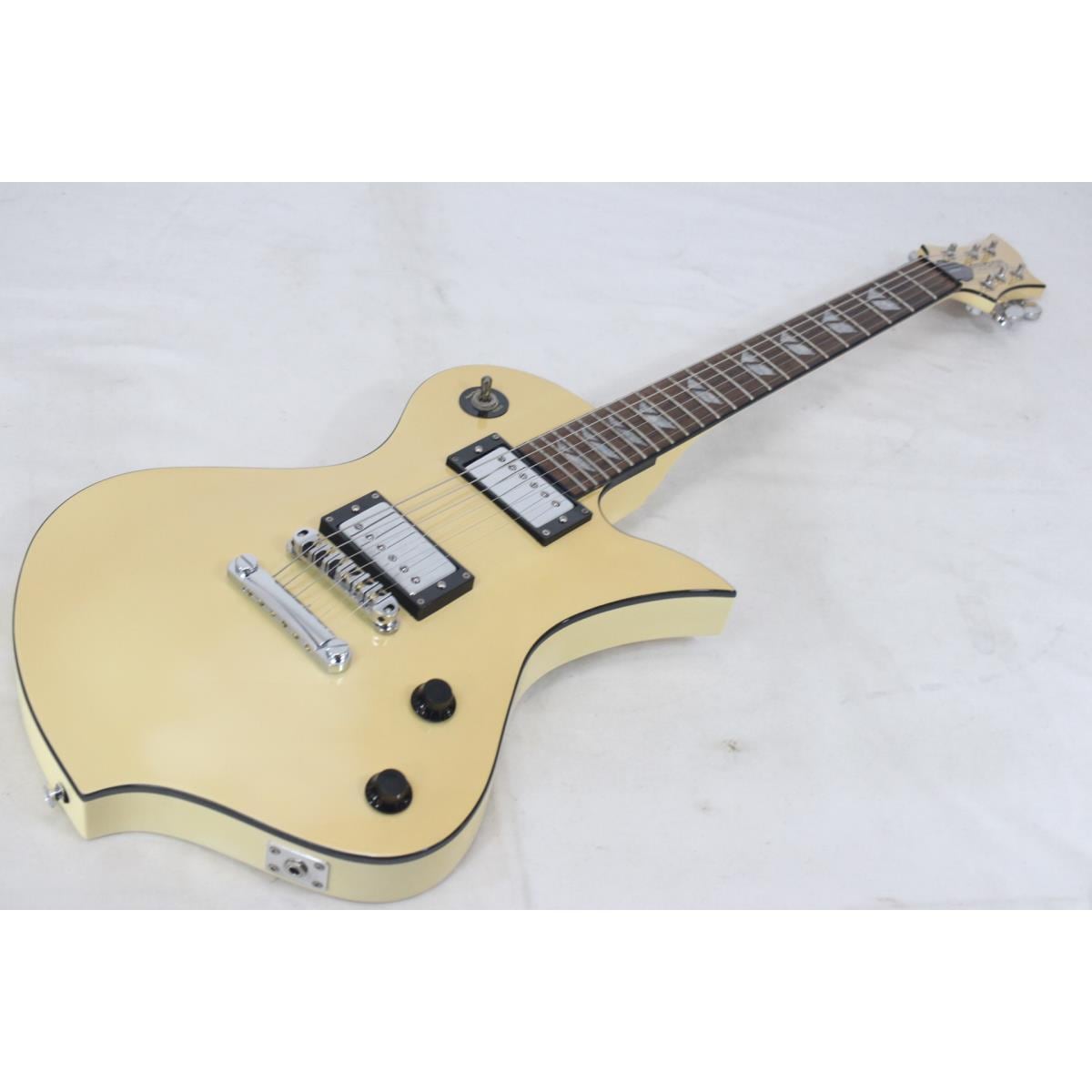 ＦＥＲＮＡＮＤＥＳ　　ＲＡＶＥＬＬＥ　ＳＴＡＮＤＡＲＤ