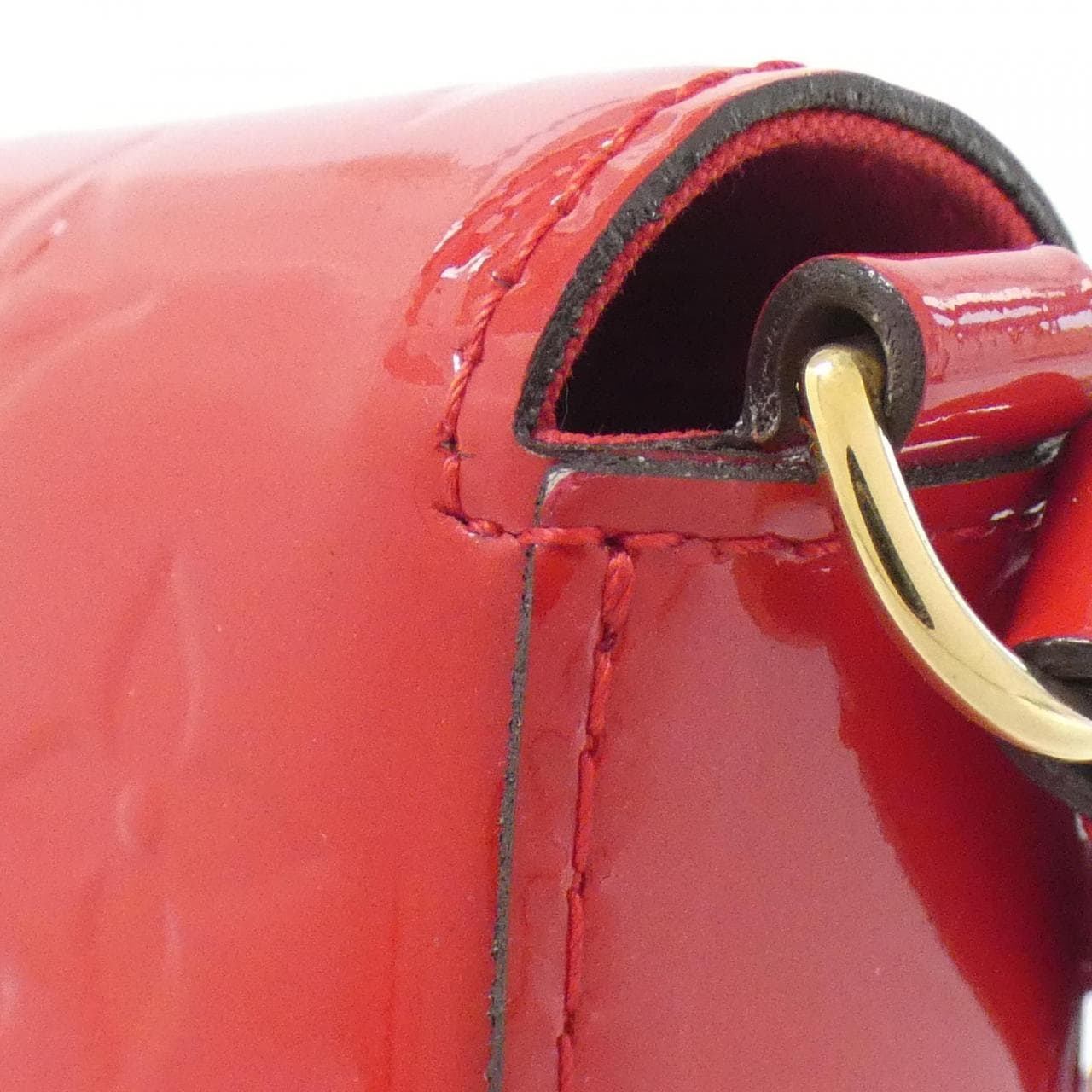 LOUIS VUITTON Vernis Sac Lucy 单肩包 M90282