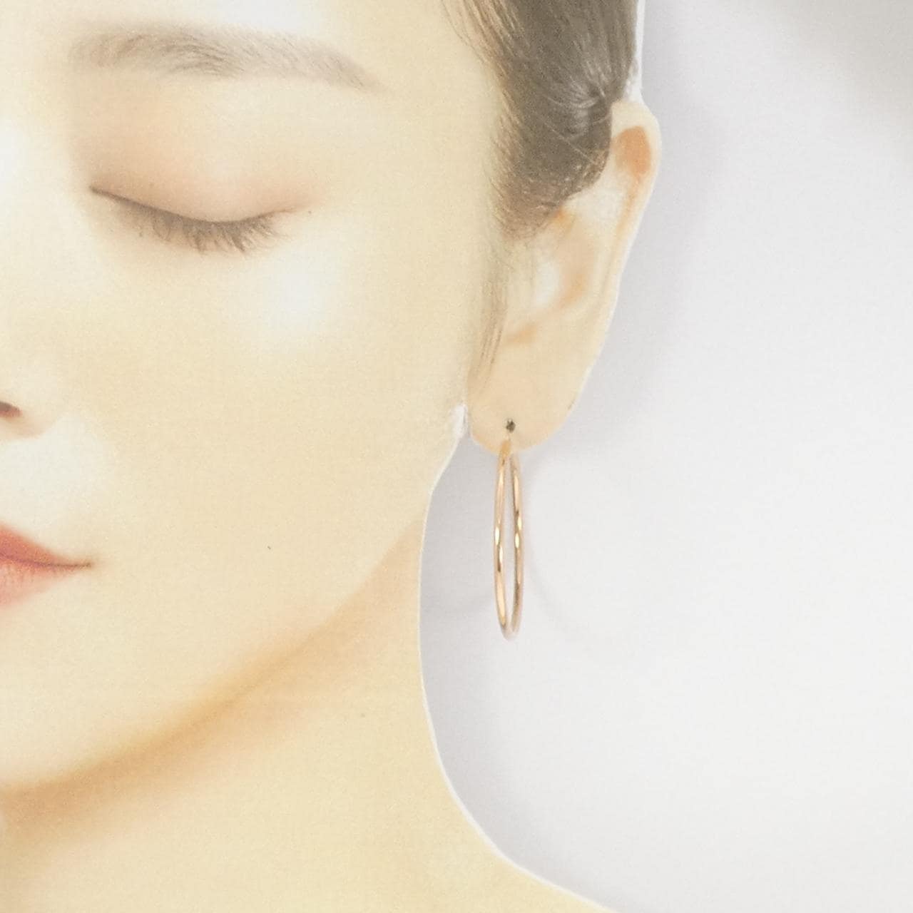 750PG hoop earrings