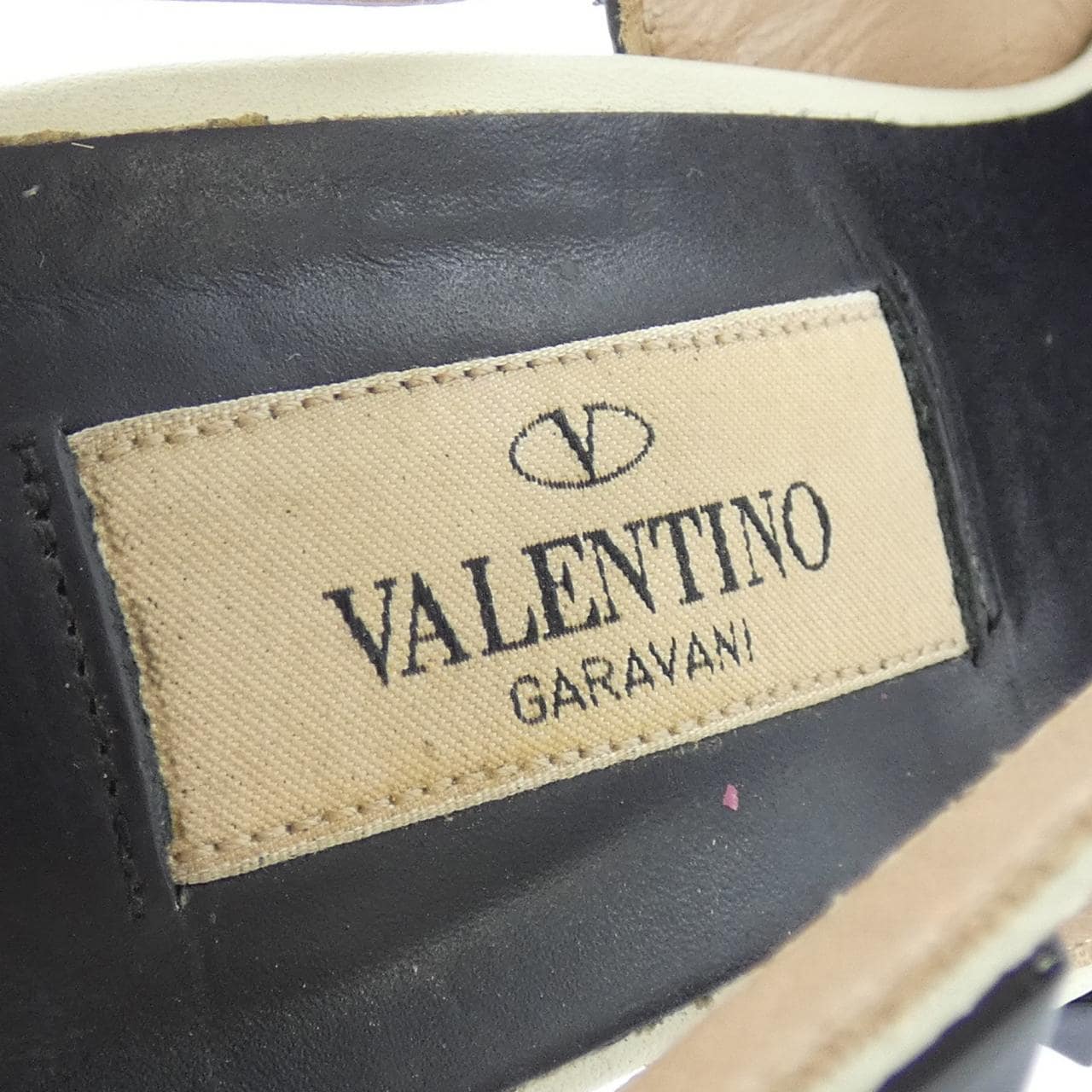 ヴァレンティノ VALENTINO パンプス