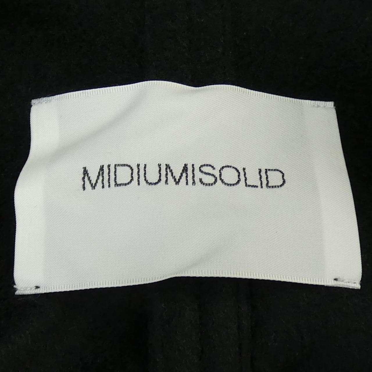 MIDIUMISOLID コート