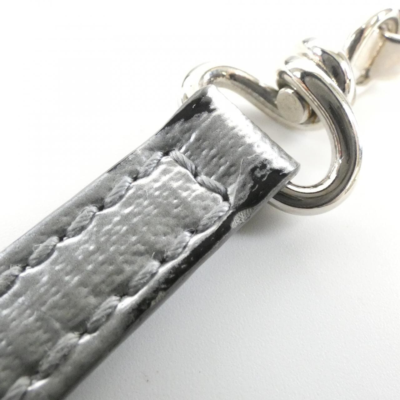 バレンシアガ ショッピング ノース サウス トート 597858 0AI4N バッグ