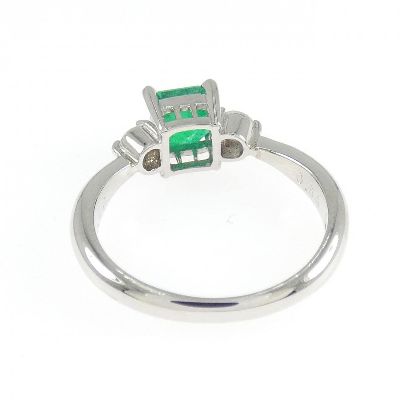 PM900 エメラルド リング 0.64CT