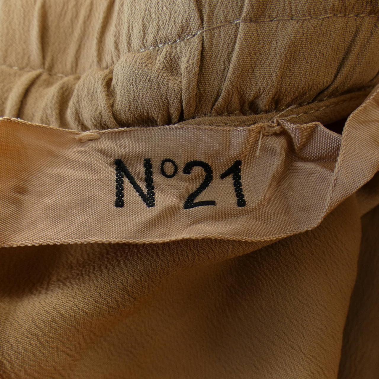 ヌメロヴェントゥーノ N°21 スカート