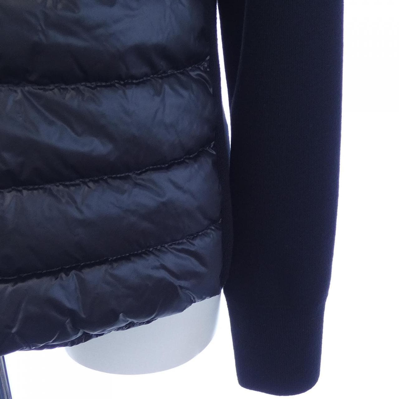 【新品】モンクレール MONCLER K20939B00023 ダウンジャケット