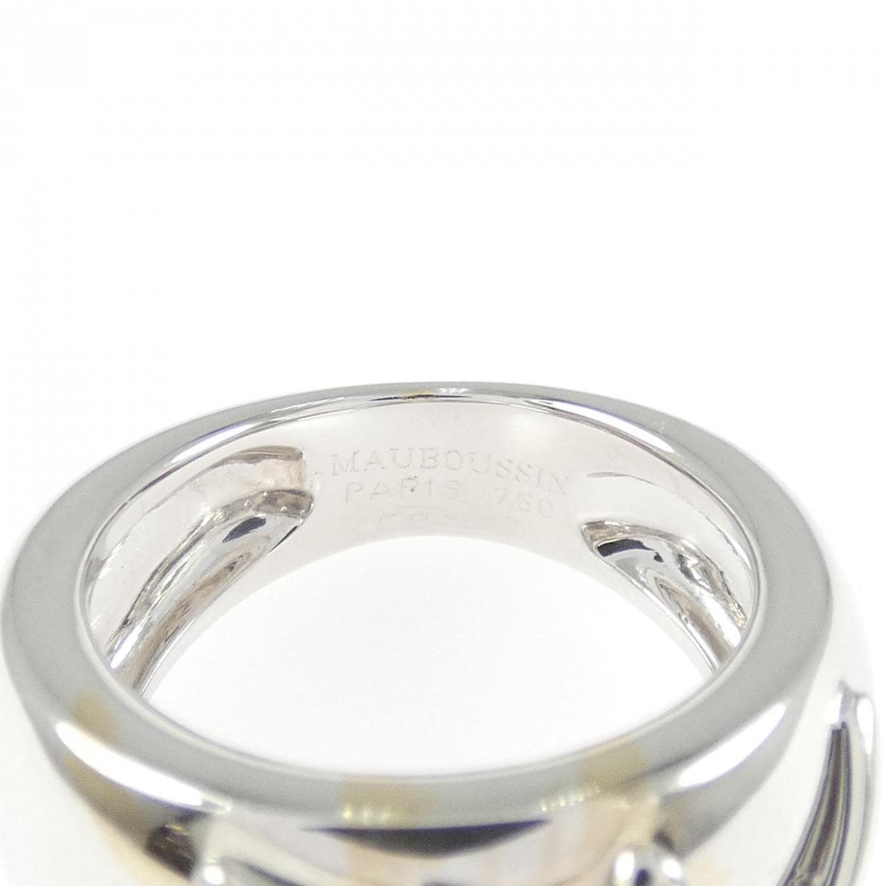 モーブッサン ダイヤモンド リング