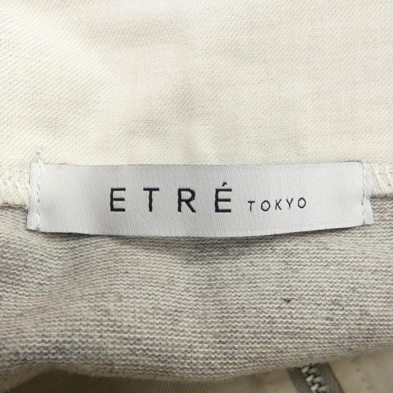 エトレトウキョウ ETRE TOKYO トップス