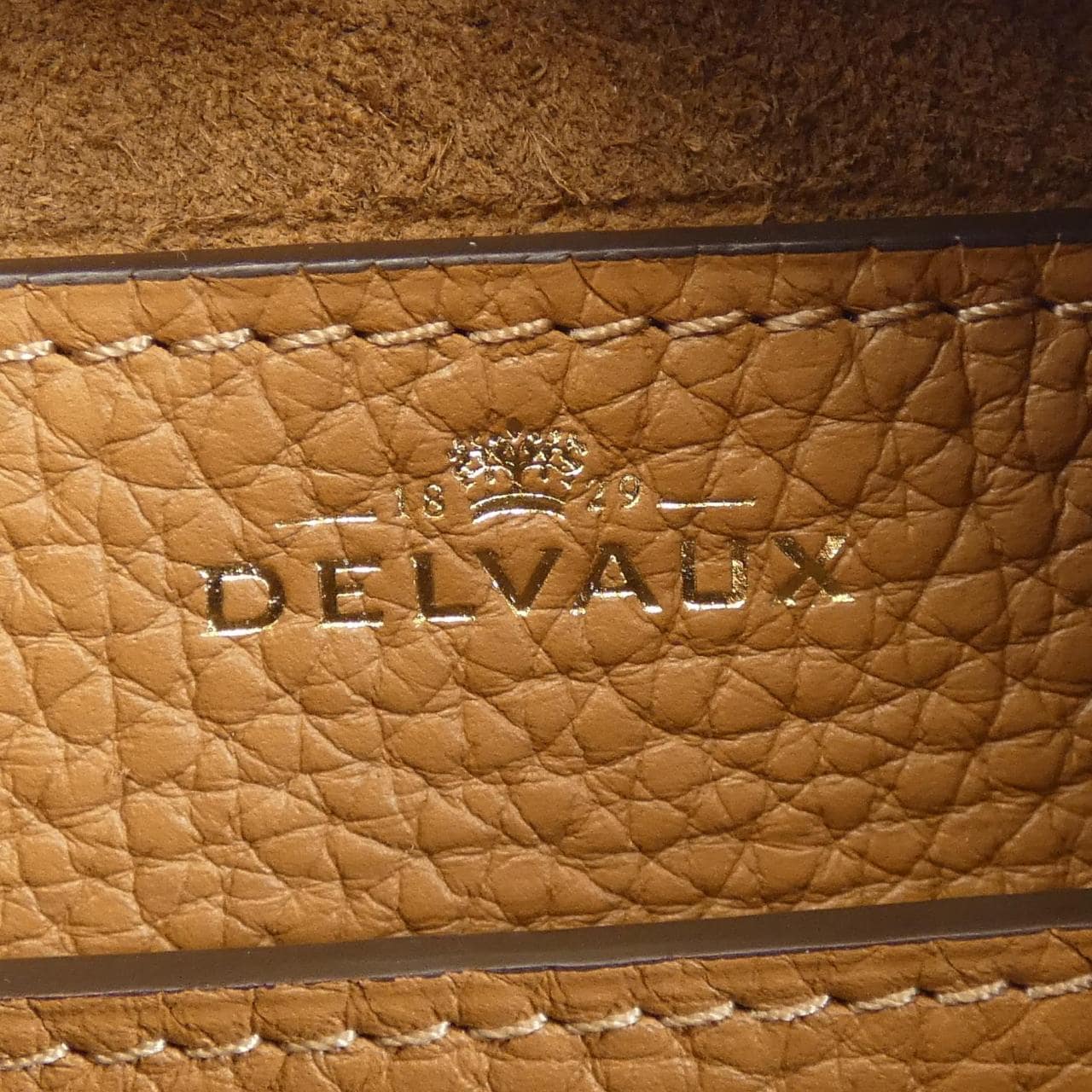 德爾沃DELVAUX