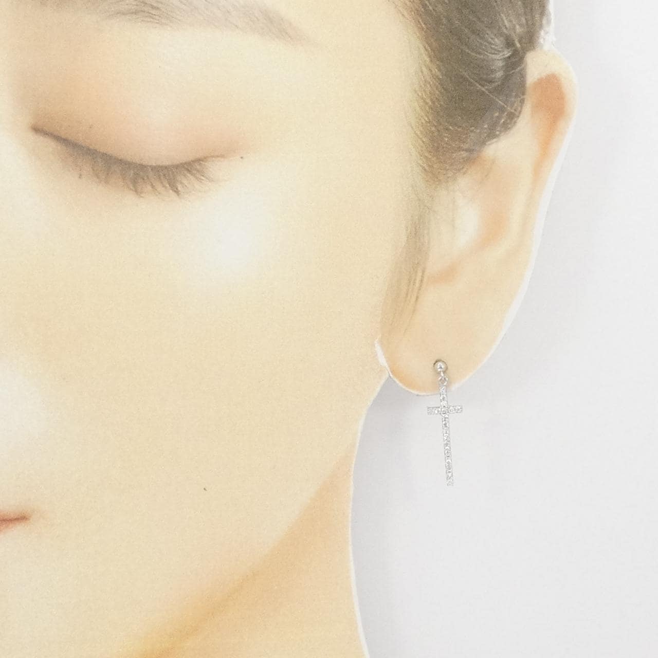K18WG クロス ダイヤモンド ピアス 0.24CT