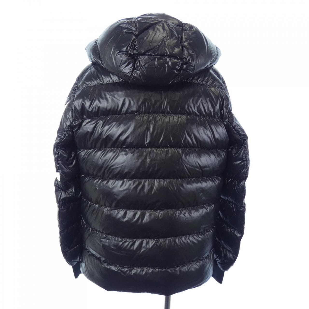 モンクレール MONCLER ダウンジャケット