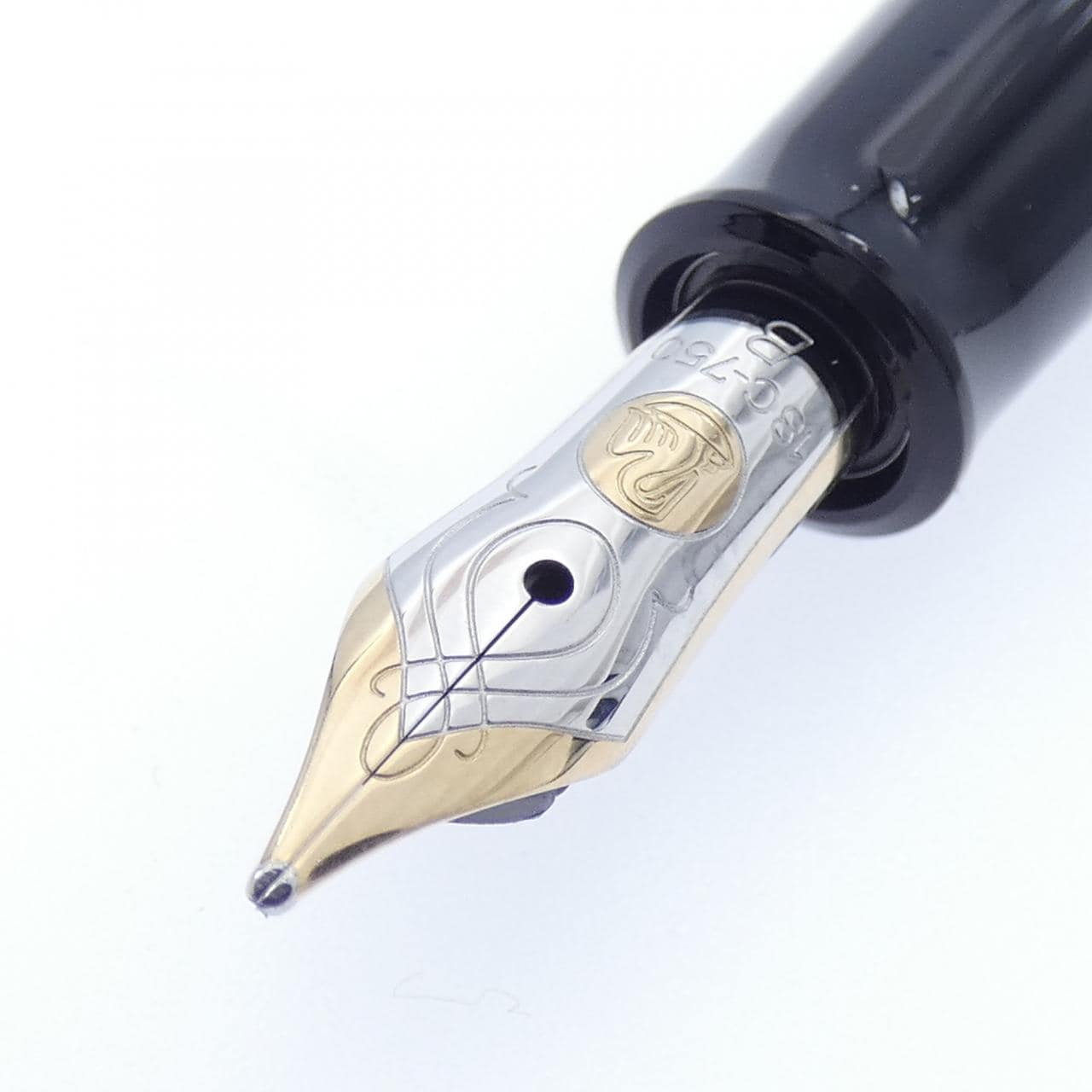 Pelican M700 Toledo Fountain Pen