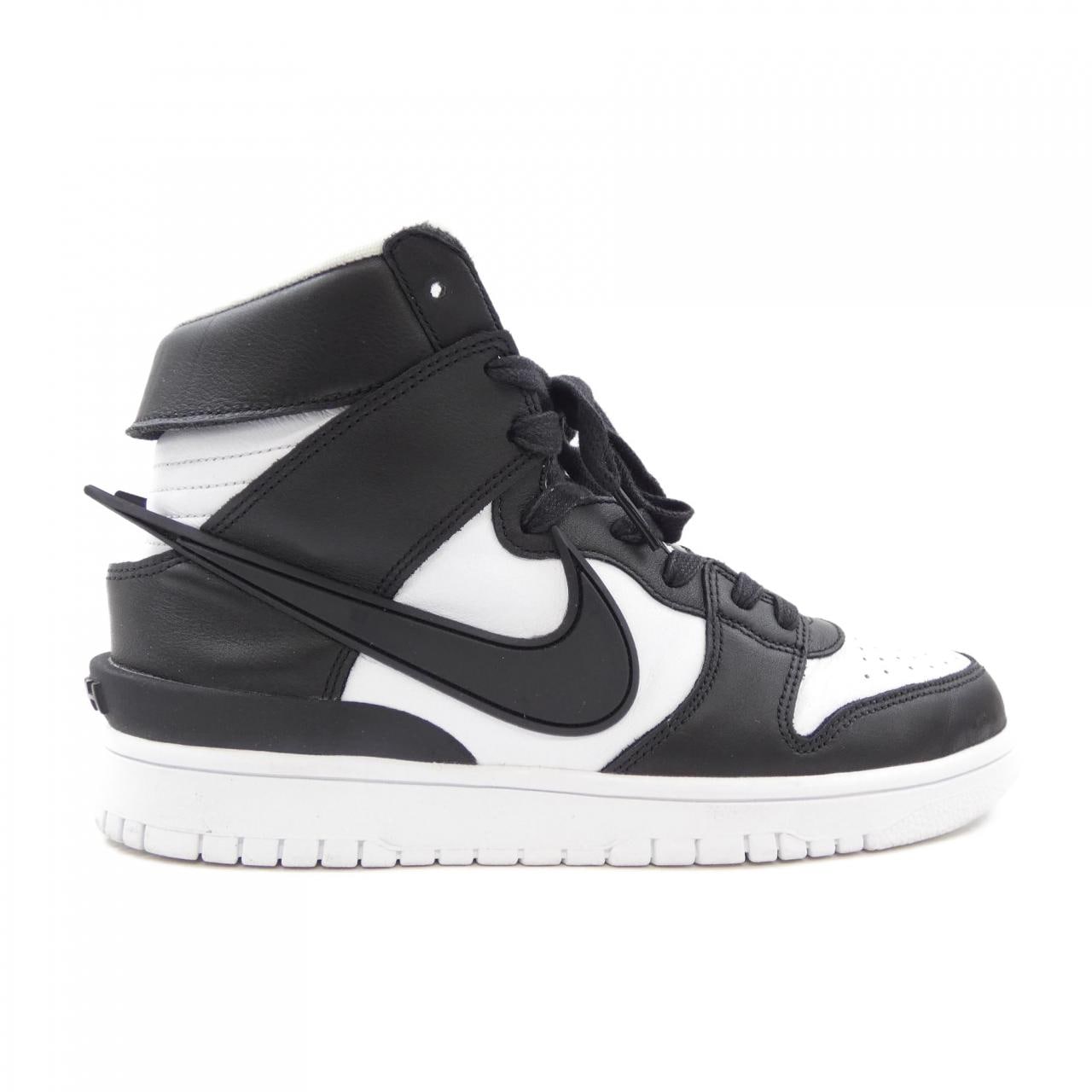 ナイキ NIKE スニーカー