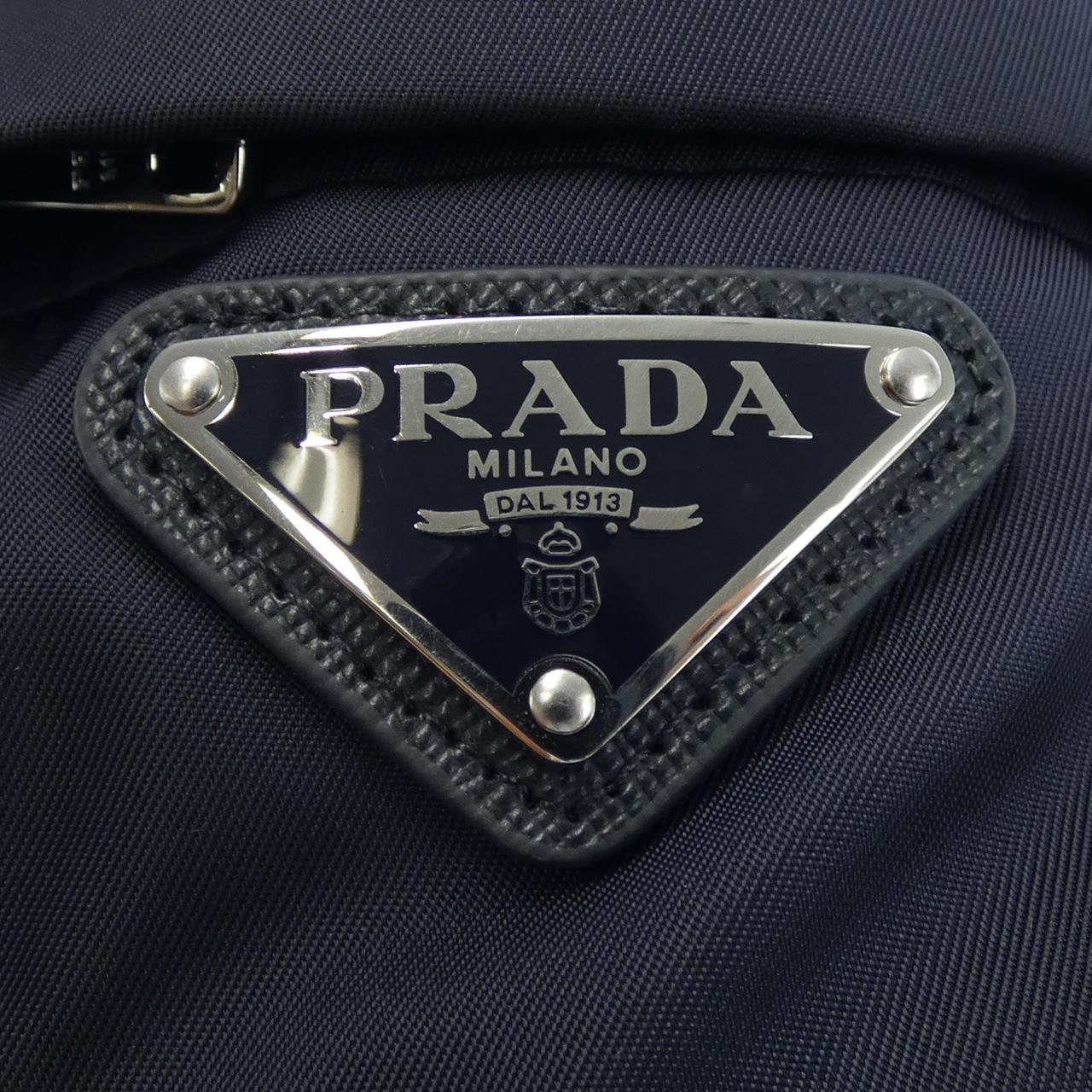 プラダ PRADA ダウンジャケット