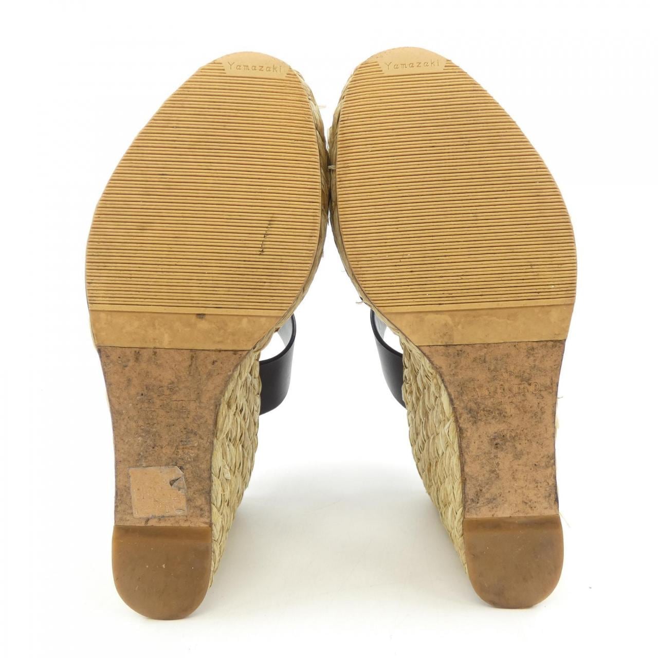 ヴァレンティノガラヴァーニ VALENTINO GARAVANI サンダル