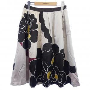 トゥービーシック TO BE CHIC スカート