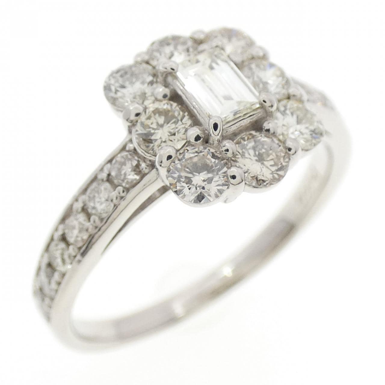 PT900 ダイヤモンド リング 1.00CT