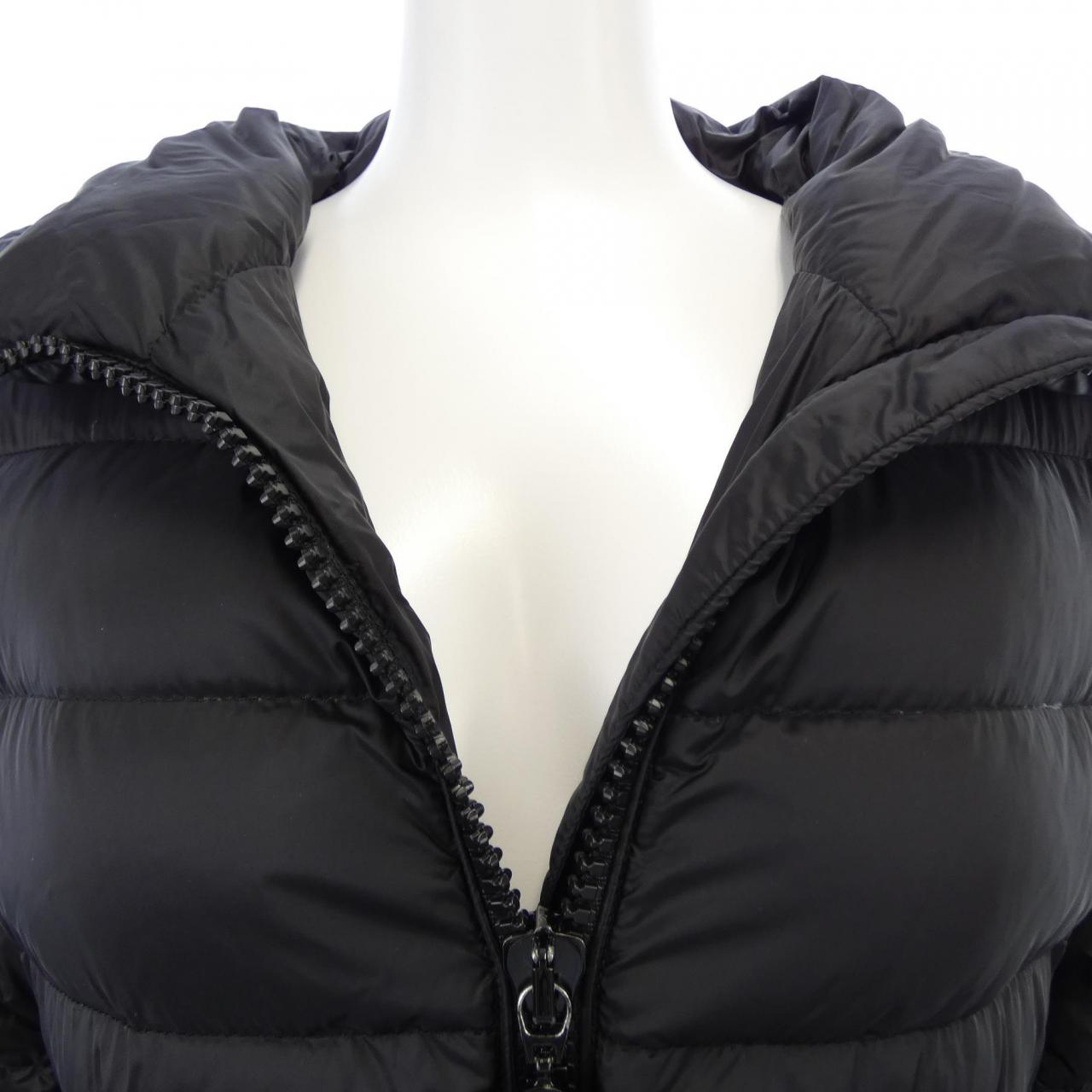 モンクレール MONCLER TALCY ダウンジャケット