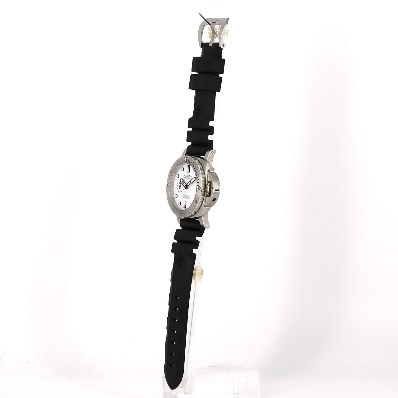 【新品】パネライ サブマーシブルビアンコ PAM02223 SS 自動巻