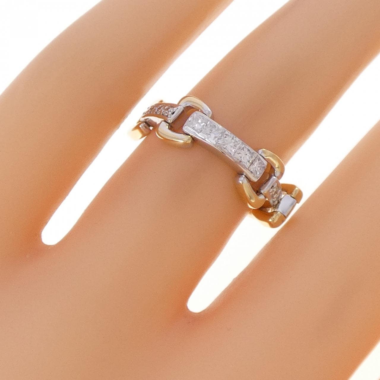 ジーエスティービー ダイヤモンド リング 0.30CT