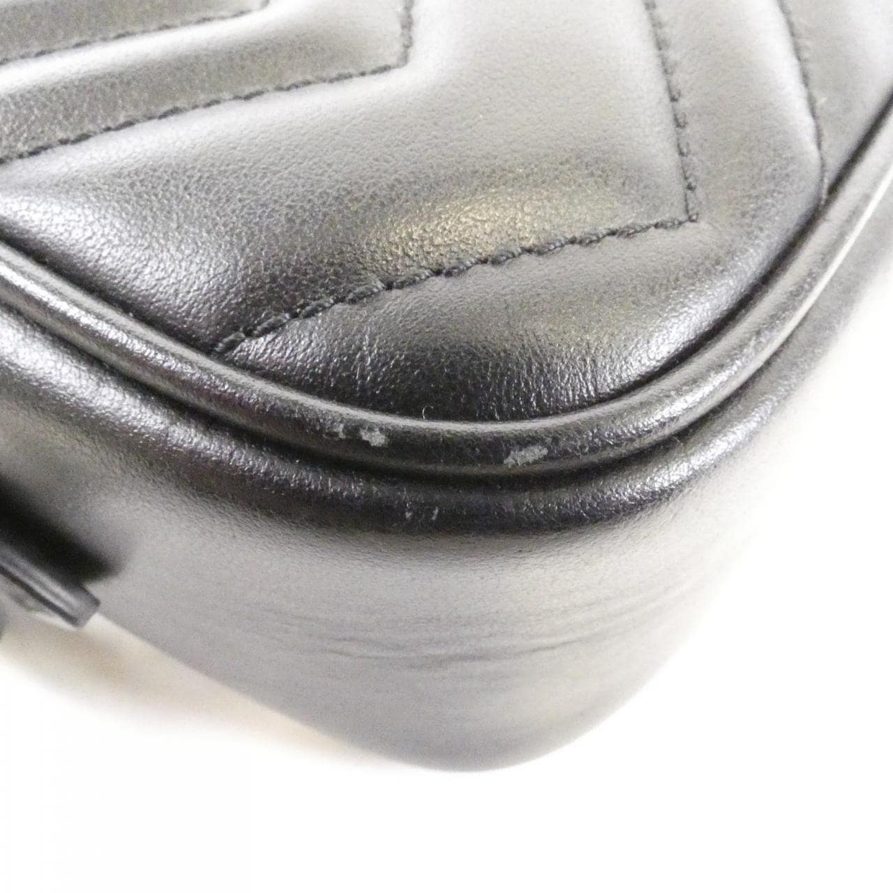 グッチ GG MARMONT 735355 DTD1T ショルダーバッグ