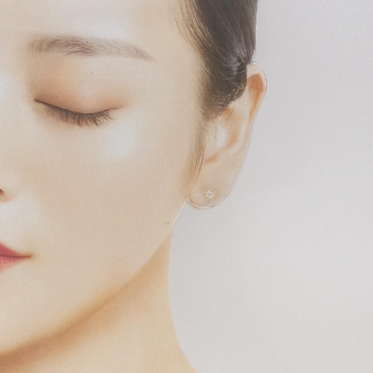 K10YG ムーンストーン ピアス