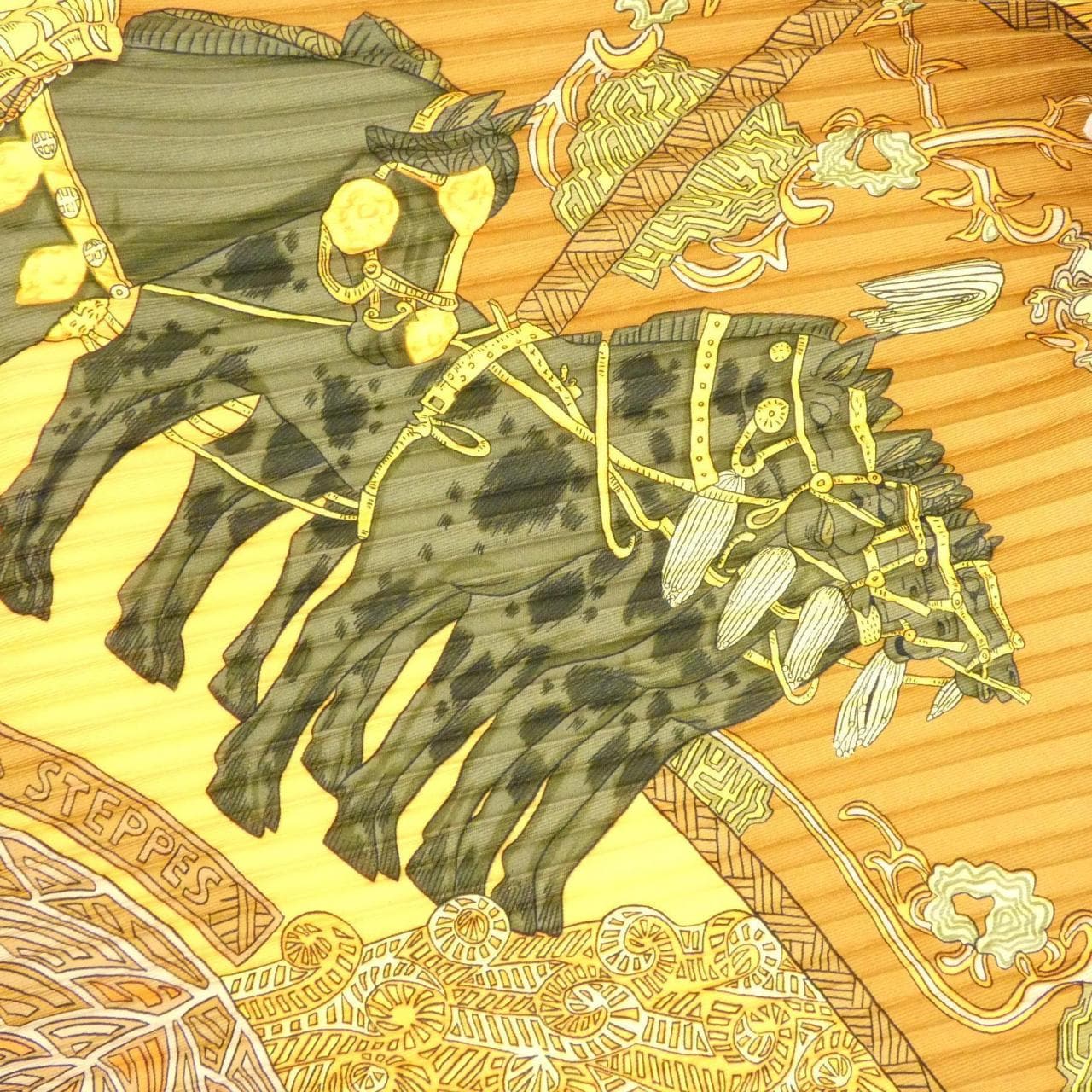 エルメス プリーツ スカーフ