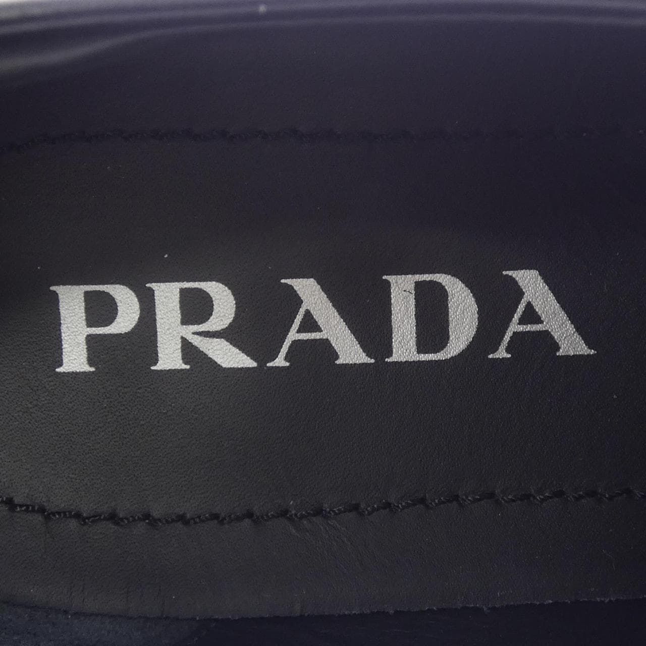 プラダ PRADA モノリス ローファー トライアングルロゴ 1D649M シューズ