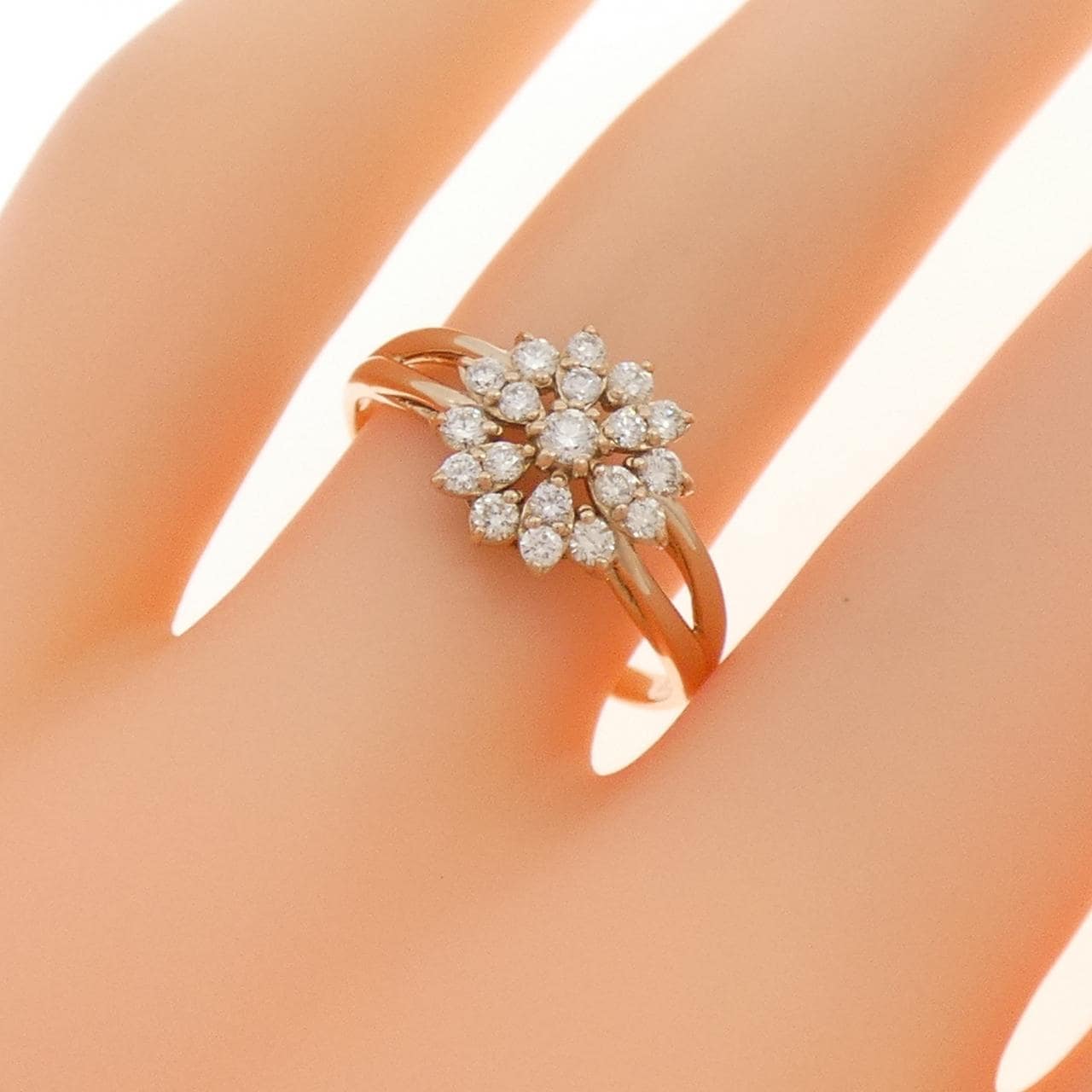 K18PG花朵钻石戒指0.30CT