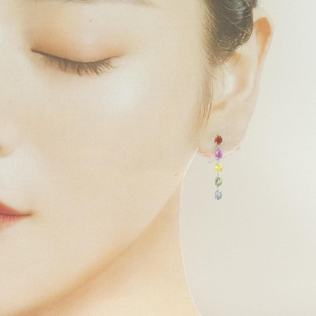 K18WG サファイヤ ピアス 2.20CT