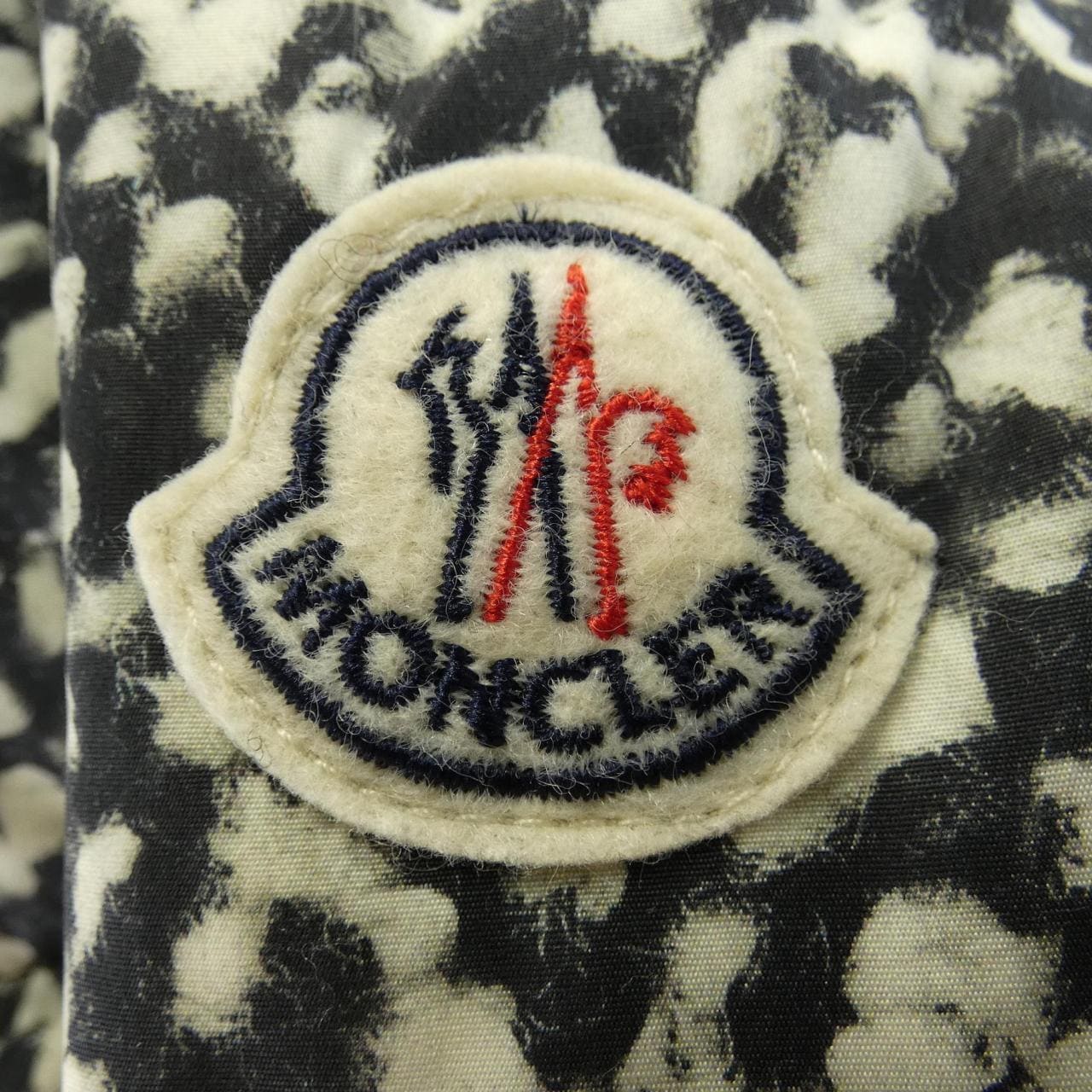 MONCLER MONCLER Down Jacket