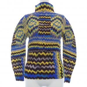 ミーイッセイミヤケ me ISSEY MIYAKE トップス