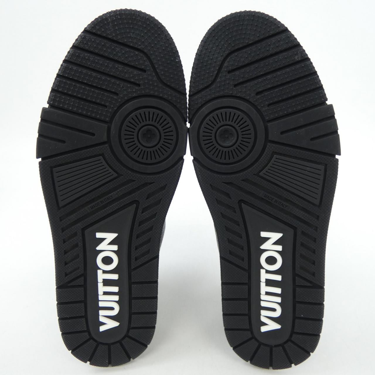 ルイヴィトン LOUIS VUITTON LVXTM MURAKAMI TAKASHI 村上隆 LVトレイナー スニーカー