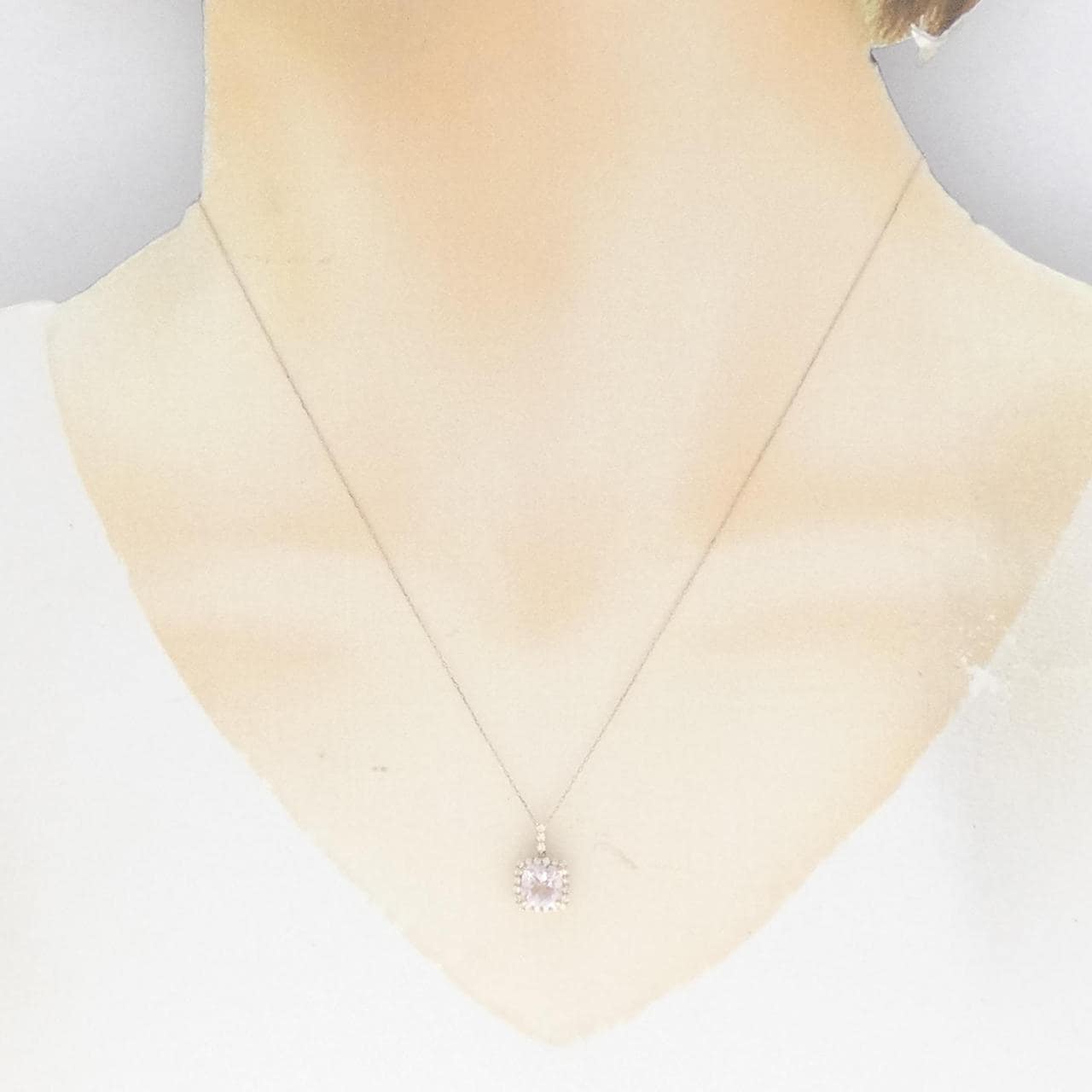 [BRAND NEW] K18PG Morganite Necklace 0.94CT