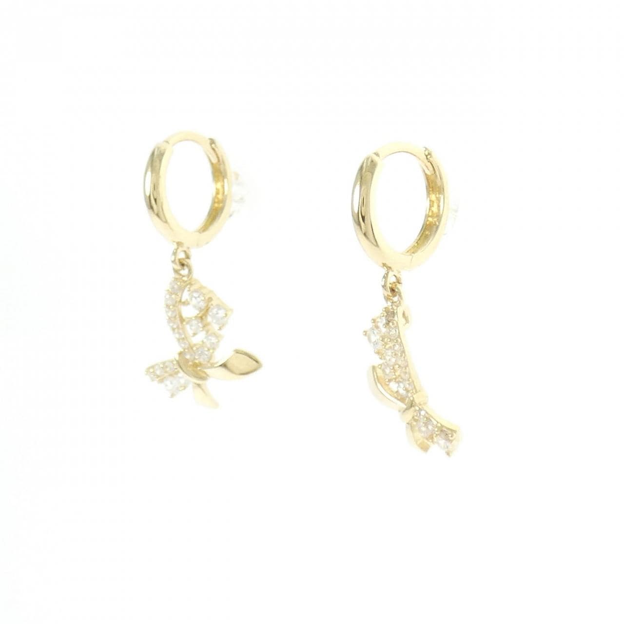 585YG リボン キュービック ピアス