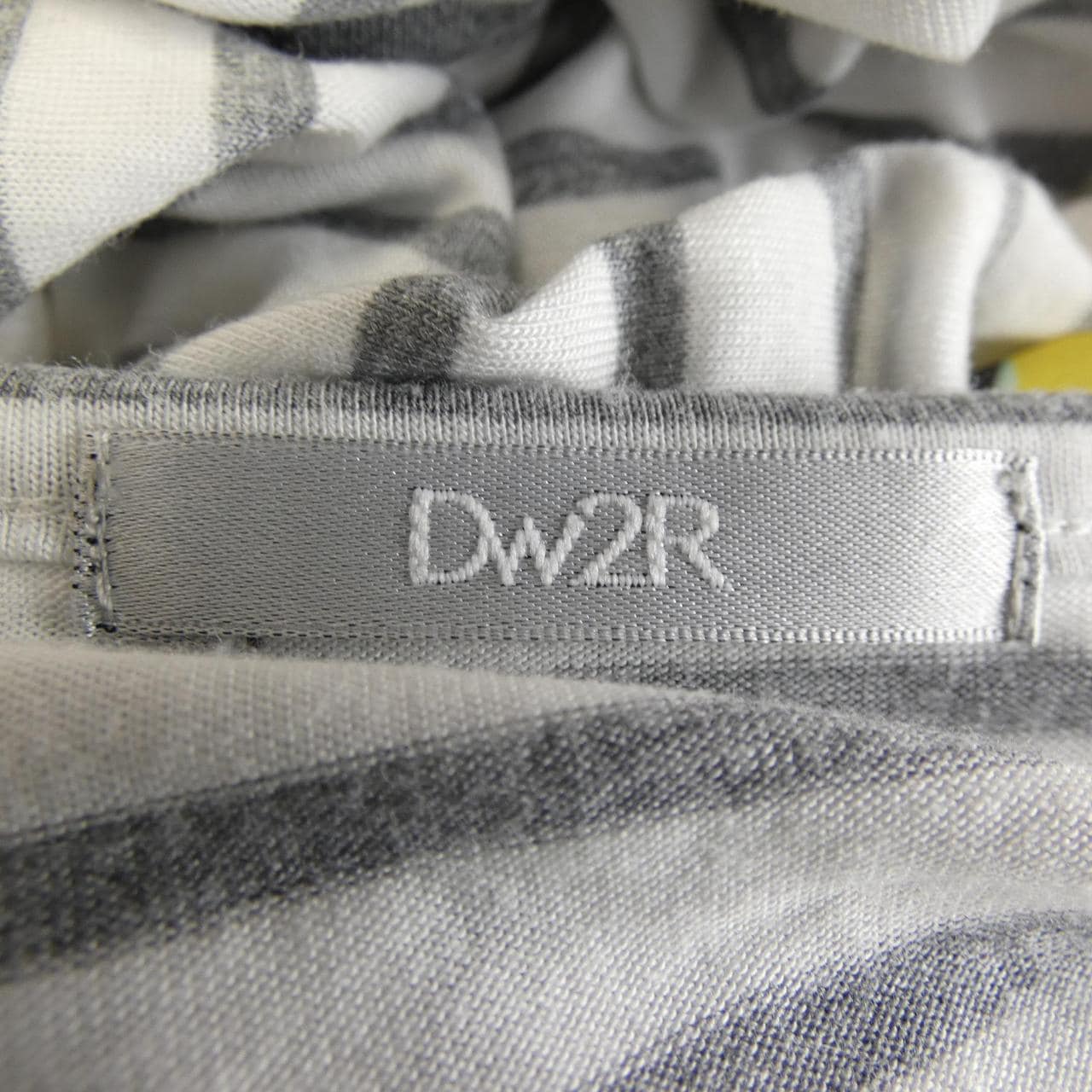 デイダブルトゥアール DW2R トップス