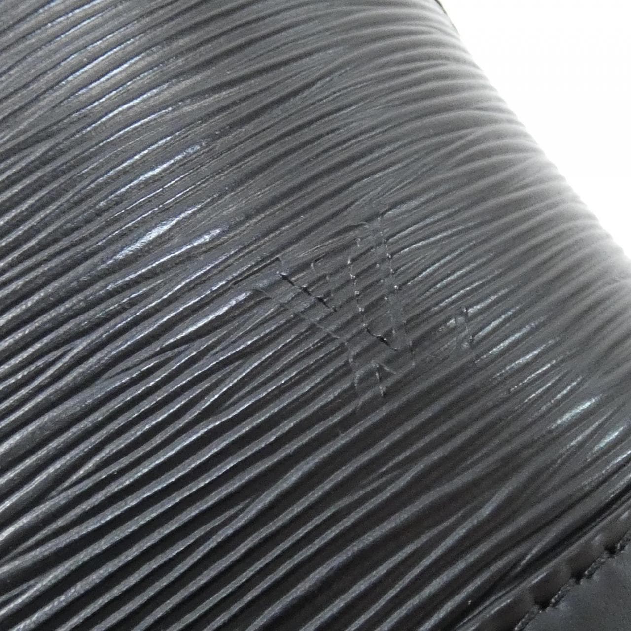 ルイヴィトン エピ アルマBB M24645 バッグ