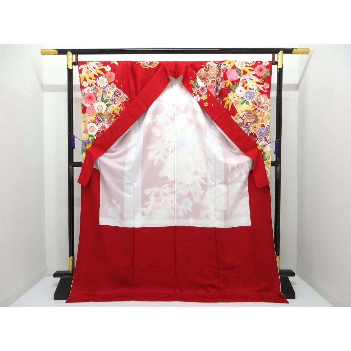 Furisode Yuzen gold color processing Bokashi dyeing with embroidery