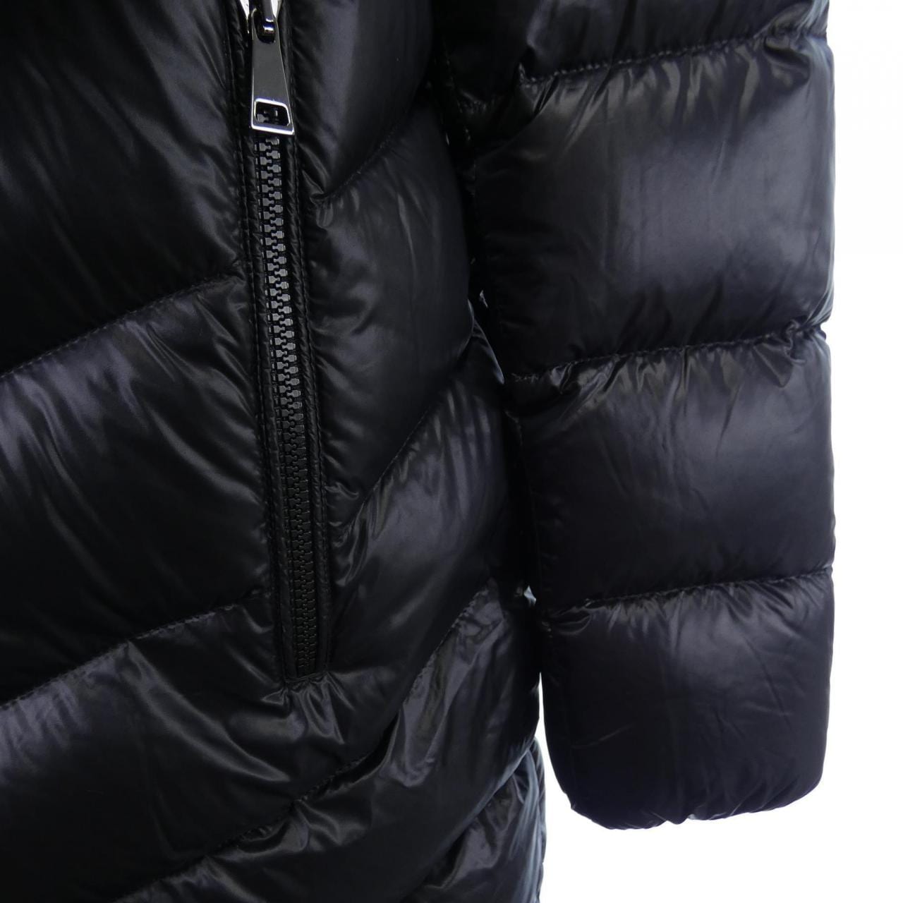 モンクレール MONCLER CAMBALES ダウンコート