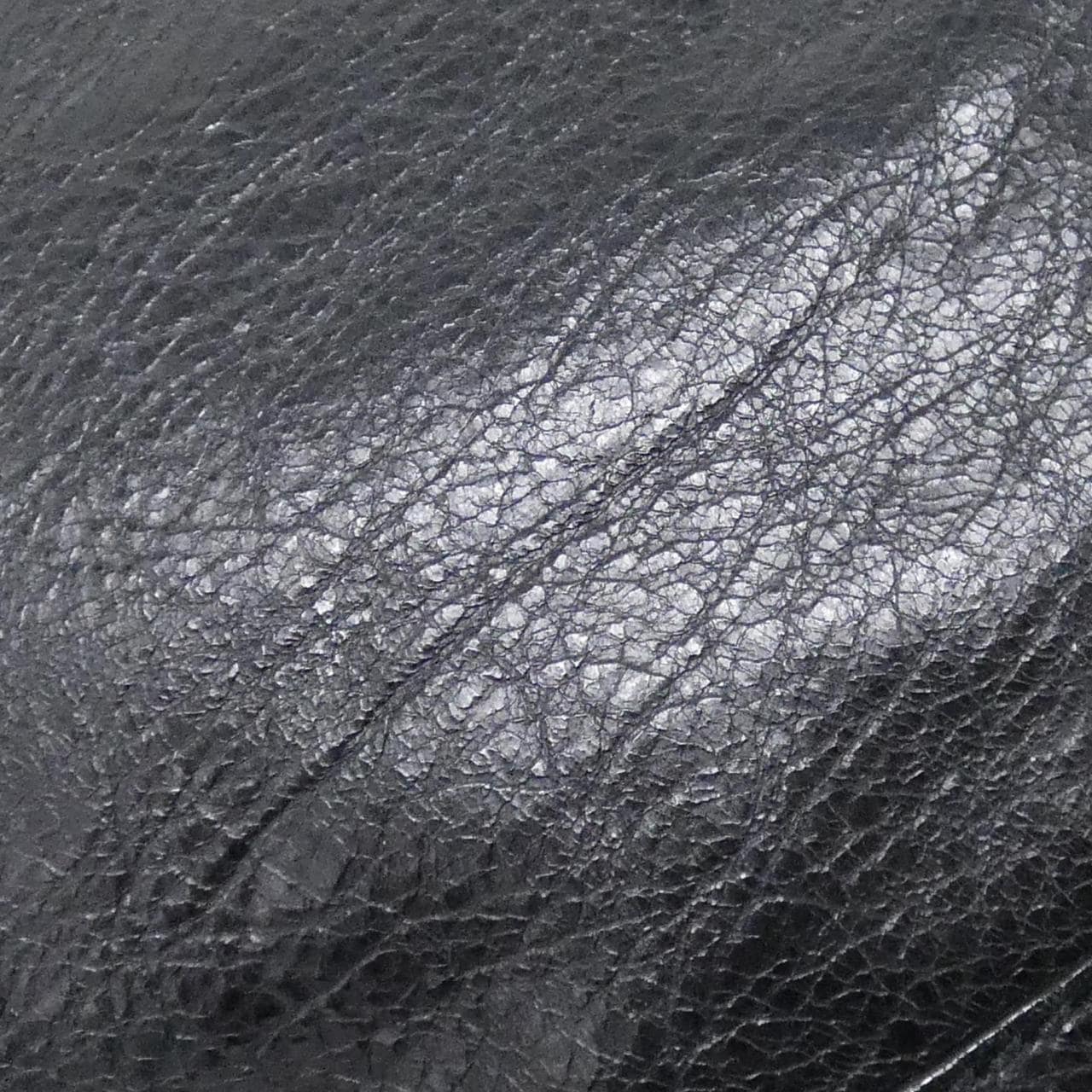 バレンシアガ THE CLIP M 273022 D9H04 バッグ