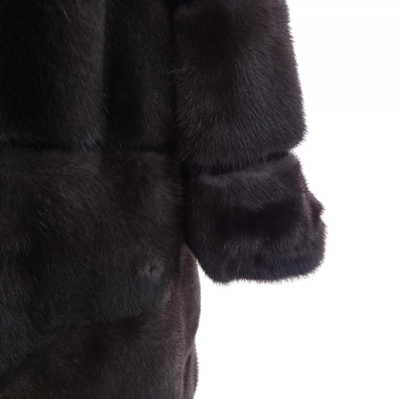 サルヴァトーレフェラガモ SALVATORE FERRAGAMO 13 B667 コート