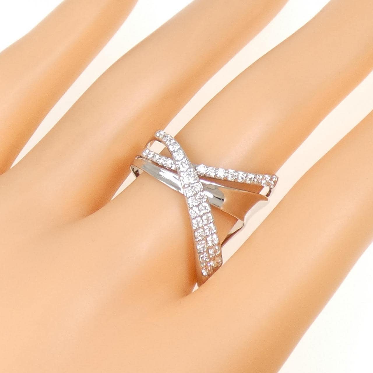 PT900 ダイヤモンド リング 0.70CT