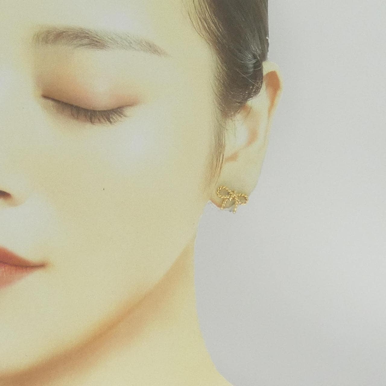 ティファニー ツイスト リボン ピアス